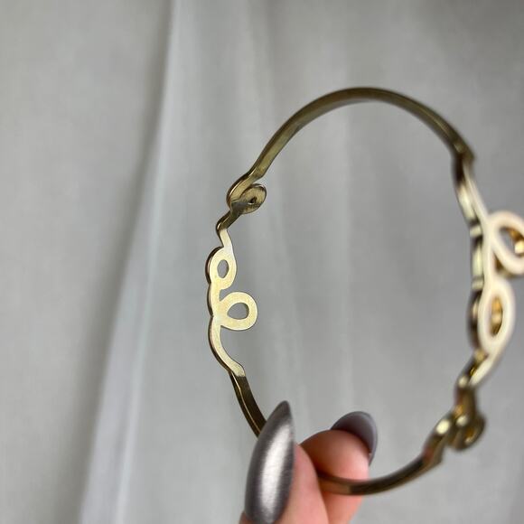 💕 NWOT Gold Tone LOVE Cursive Bangle Bracelet Size OS One Size - Picture 15 of 16